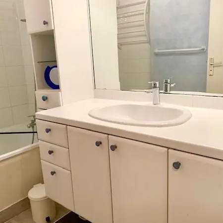 6 Pes, 1 Chambre, Terrasse, Piscine - Ref Ig240e *